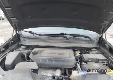 2019 Jeep Cherokee Latitude Plus 4X4 from USA, damaged, VIN 1C4PJMLB0KD310533